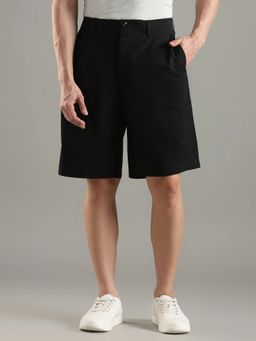 Tommy Hilfiger - Black Regular Fit Solid Mid Rise Shorts