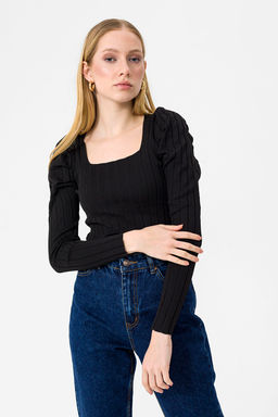Sateen - Ribbed Square Neck Top in Black (Free Size)