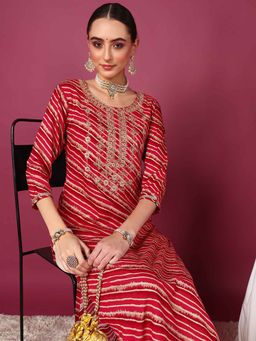Vaamsi - Women Pink Viscose Printed Straight Kurta