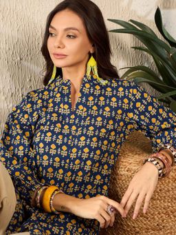 Vaamsi - Women Blue Floral Cotton Blend Printed Regular Top