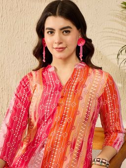 Vaamsi - Women Orange Rayon Blend Floral Straight Tunic