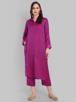 Mera Rang - Purple Viscose Rayon Solid Collar Neck Kurta with Pant (Set of 2)