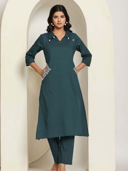 KAFTANIZE - Green Pure Cotton Embellished Collar Neck Kurta with Pant (Set of 2)