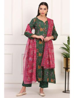 W - Green Viscose Floral Round Neck Kurta with Pant and Dupatta (Set of 3)