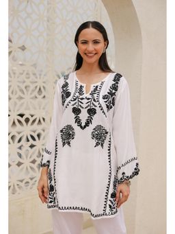 HOUSE OF KARI - Saba Embroidered Chikankari Short Kurti - White