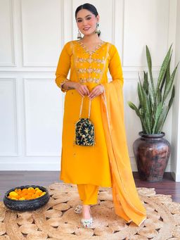 BLACK SCISSOR - Yellow Chanderi Silk Kurta with Pant and Dupatta (Set of 3)