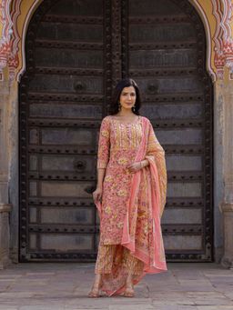GAYRAA - Peach Cotton Floral Printed Kurta with Pant and Dupatta (Set of 3)