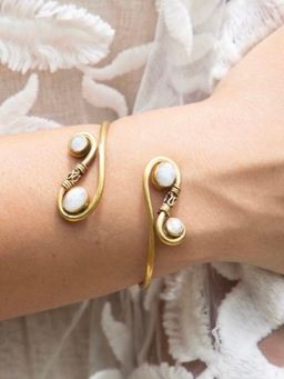 SOUL WORKS - Infinity Loop With Moonstone Cuff
