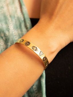 SOUL WORKS - Seven Chakra Cuff