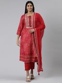 Red color option, Sold out, Currently selected