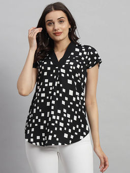 Curvydrobe - Black Geometric Print V-Neck Top