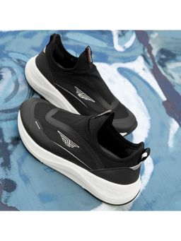 Red Tape - Men Textured Black Walking Shoes