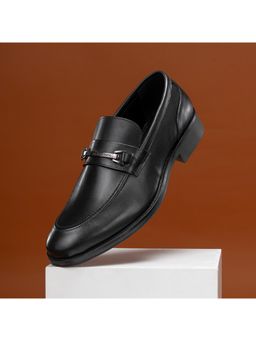 Red Tape - Men Solid Black Formal Loafers