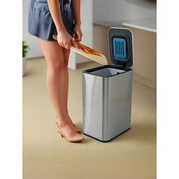 USHA SHRIRAM - Silver Sensor Automatic Dustbin, 13L