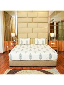 Videksha Home & Lifestyle - Azure Glory Bedsheet (King)