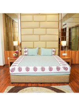 Videksha Home & Lifestyle - Earthy Elegance Bedsheet (King)