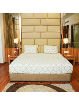 Videksha Home & Lifestyle - Radiant Bliss Bedsheet (King)