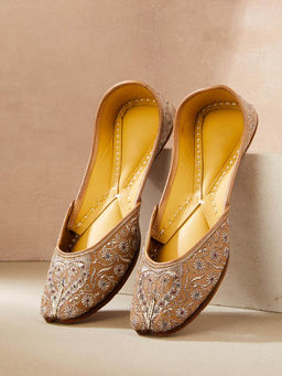 Fabindia - Beige Leather Hand Embroidered Juttis