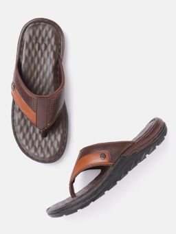 Carlton London - Textured Brown Sandals