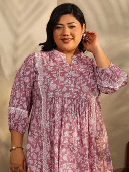Extra love by Libas - Plus Size Women Mauve Floral Mandarin Neck Kurti