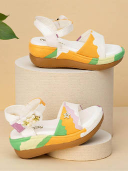 FREEPLAY - Girls Printed Bow Detailed Comfort White Sandals