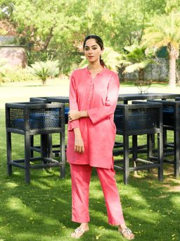NUCHIC - Women Pink Cotton Kurta with Pant