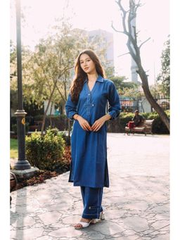 NUCHIC - Women Classic Indigo Kurta with Pant