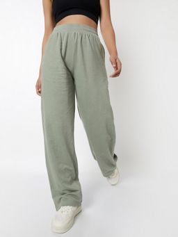 max - Green Women Solid Athleisure Track Pant