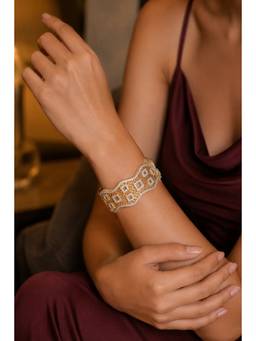 VIVINIA By Vidhi Mehra - White Finish Zircon Bangle