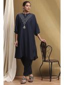 Navy Blue color option, Currently selected