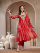 Red color option, Sold out, Currently selected