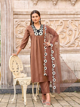 Tikhi Imli - Brown Thread and Sequined Kurta and Pant with Dupatta