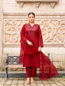 Red color option, Sold out, Currently selected