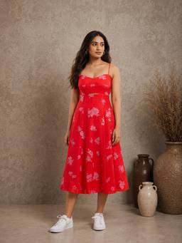 Mud spire - Rosette Red Dress
