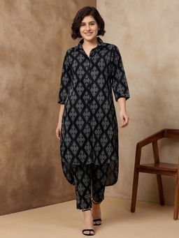 Black & Blah Blah - Women Printed Black Kurta With Pant