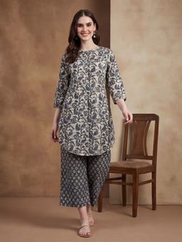 Black & Blah Blah - Women Pure Cotton Paisley Grey Kurta With Pant