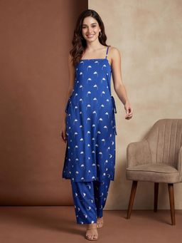 Black & Blah Blah - Women's Viscose Rayon Printed Blue Kurta With Pant