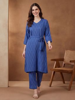 Black & Blah Blah - Women Printed Blue Kurta With Pant