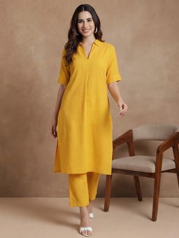 Black & Blah Blah - Women Pure Cotton Solid Yellow Kurta With Pant