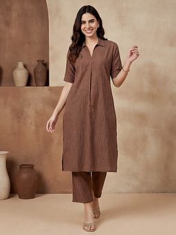 Black & Blah Blah - Women Pure Cotton Solid Brown Kurta With Pant