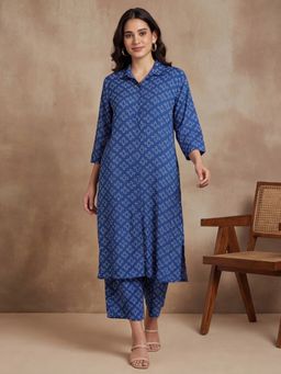 Black & Blah Blah - Women Viscose Rayon Printed Blue Kurta With Pant