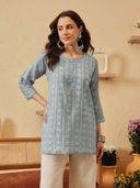 Grey color option, Sold out, Currently selected