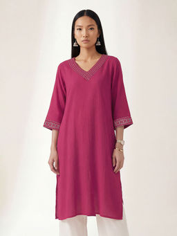 max - Women Pink Solid Embroidered Kurta