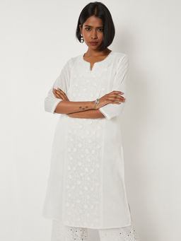 max - Women Off White Floral Embroidered Kurta