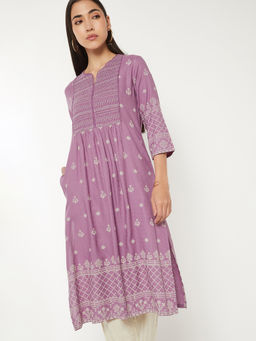max - Women Lavender Embroidered Thread Work Kurta