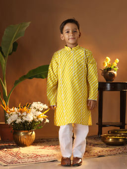 Vastramay - Infant Boys Yellow & White Cotton Kurta & Pyjama (Set of 2)