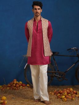 KALPRAAG - Trilok Pink Short Kurta With Nehru Jacket And Dupatta