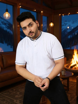 Club York - White Mandarin Neck T-shirt