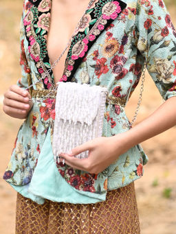 Odette - Women White Beads Embellished Clutch