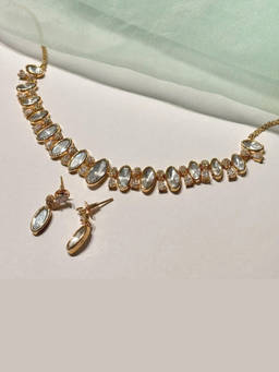 Shop Naymee - Tara Polki Necklace and Earrings Set